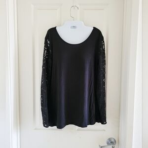 Banana Republic | NWOT Chic Black Floral Sheer Lace Long Sleeves (SIZE M)